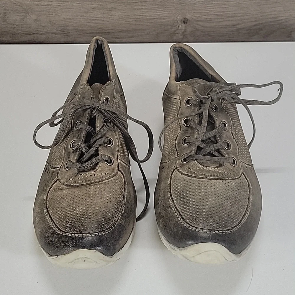 Womens Roan Bed Stu Casual Lace-Up Leather Sneakers in Taupe Brown